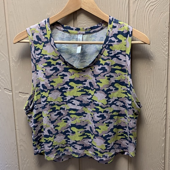 Fabletics Top - Picture 2 of 9